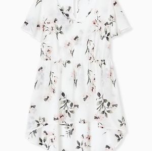 NWOT Torrid high-low sheer tunic, size 1/14-16